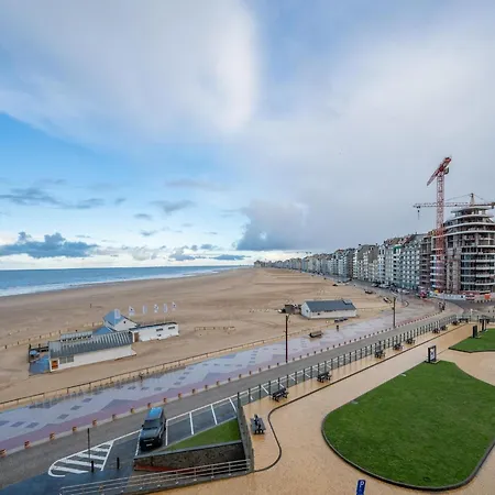 In Duinbergen With Sea Views Nyaraló *